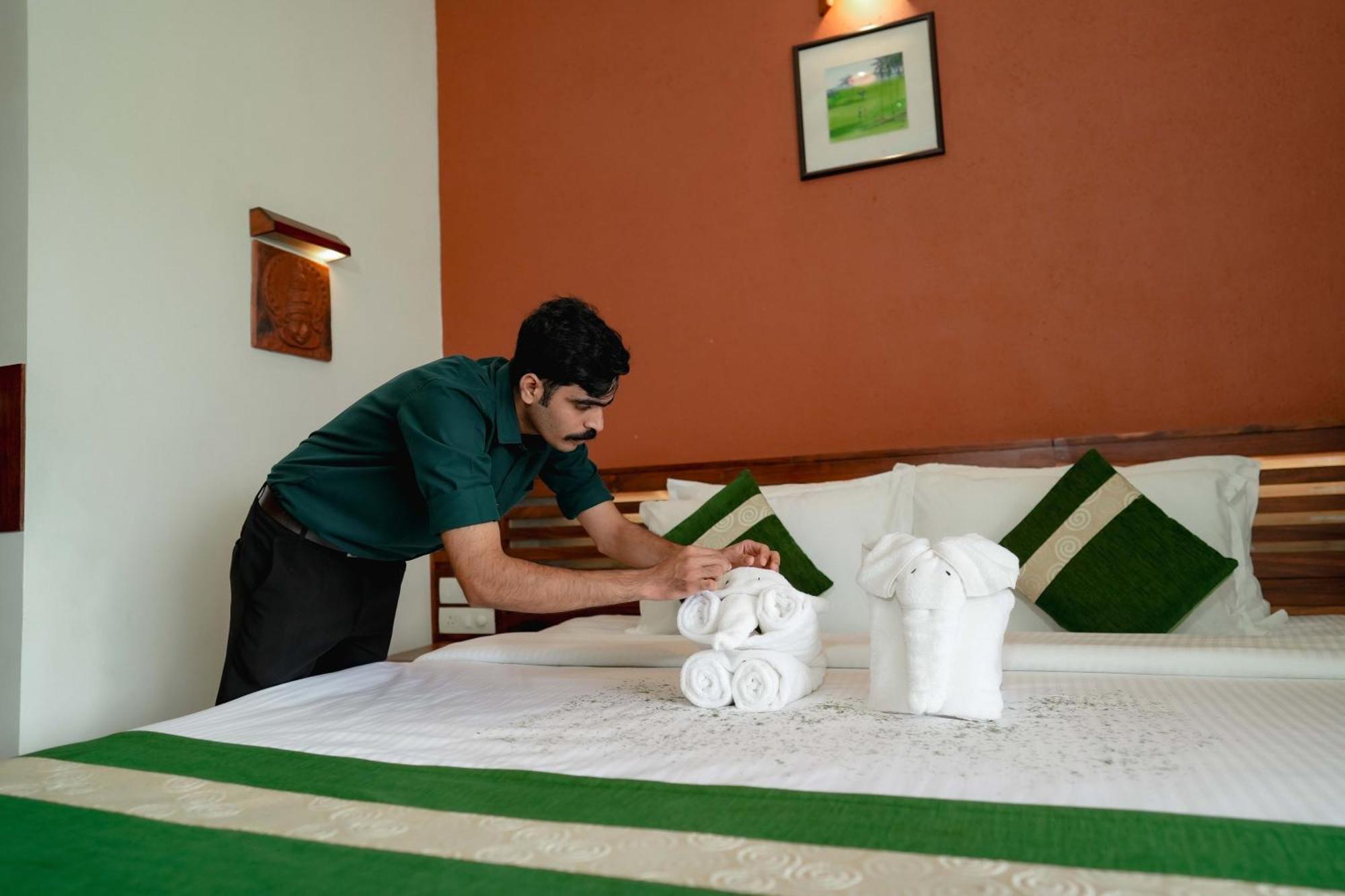 Wayanad Silverwoods Forest Resort & Spa Padinjarathara Exterior photo
